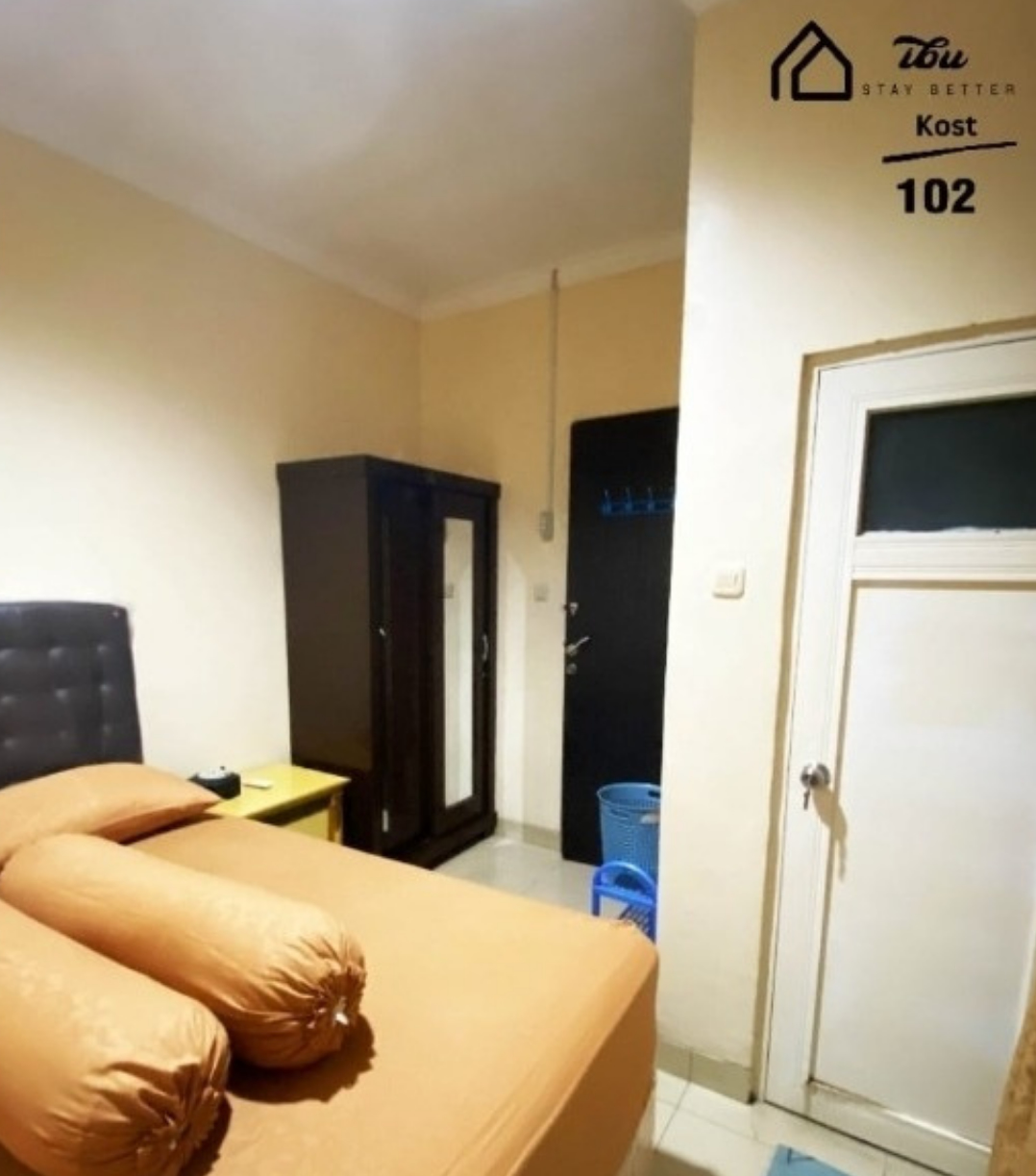 Kost Ibu Kamar 102